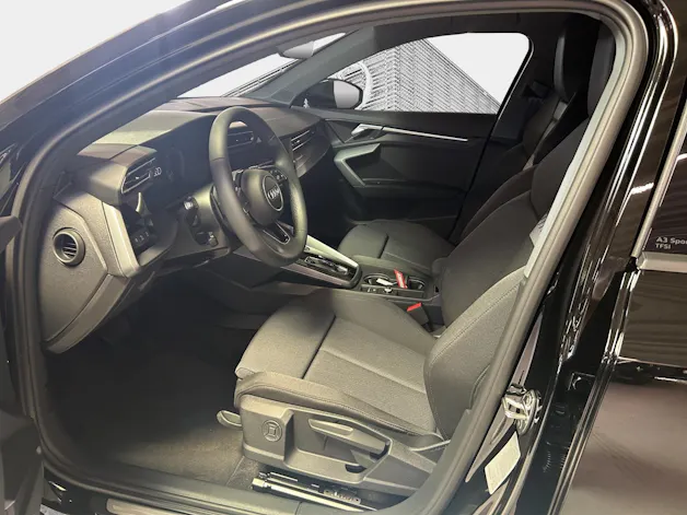 AUDI A3 Sportback TFSI 110 kW Attraction S tronic