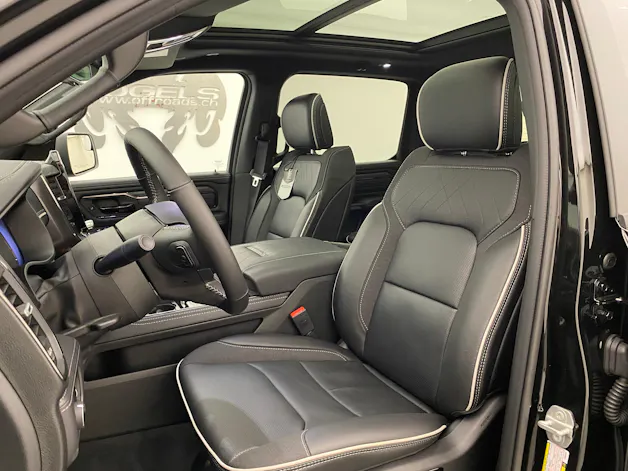 Dodge Ram 1500 5.7 Limited Night eTorque MY 2026