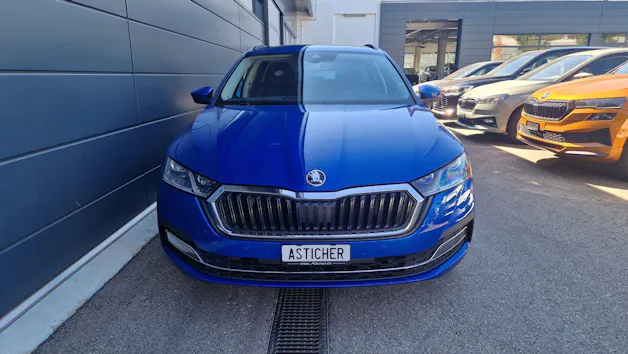 SKODA Octavia Combi 2.0 TDI DSG Style 4x4