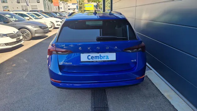 SKODA Octavia Combi 2.0 TDI DSG Style 4x4