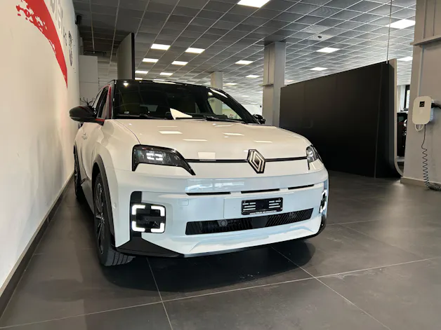 Renault R5 E-Tech Comfort Range 52 kWh Iconic Five