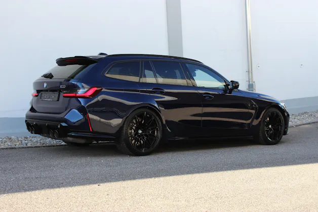 BMW M3 Touring xDrive Competition Individual *TANSANITBLAU METALLIC*