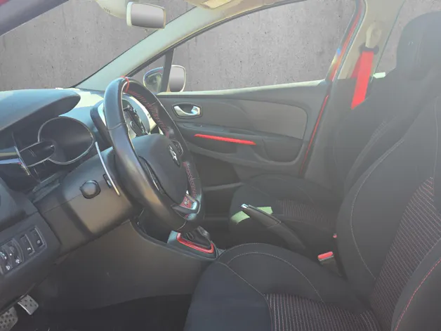 Renault Clio 1.6 T RS 200 EDC