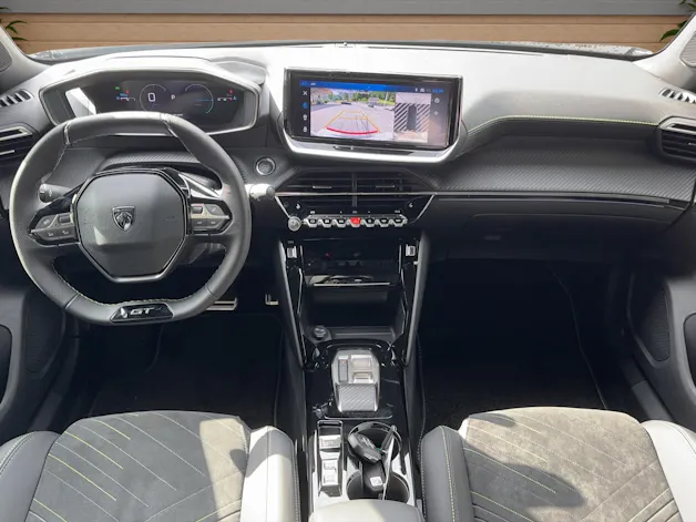 Peugeot 2008 NEW 1.2 Hybrid 145 GT
