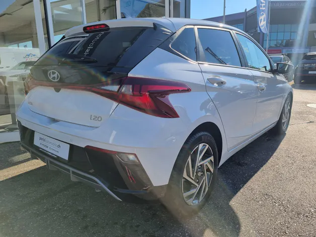 Hyundai i20 1.0 T-GDi Amplia DCT