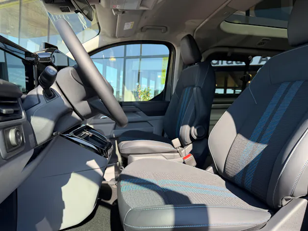 Ford Tourneo Bus 320 L1H1 Sport Automat 4x4