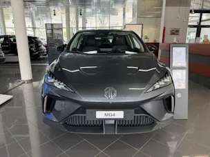 MG 4 EV 77kWh Trophy
