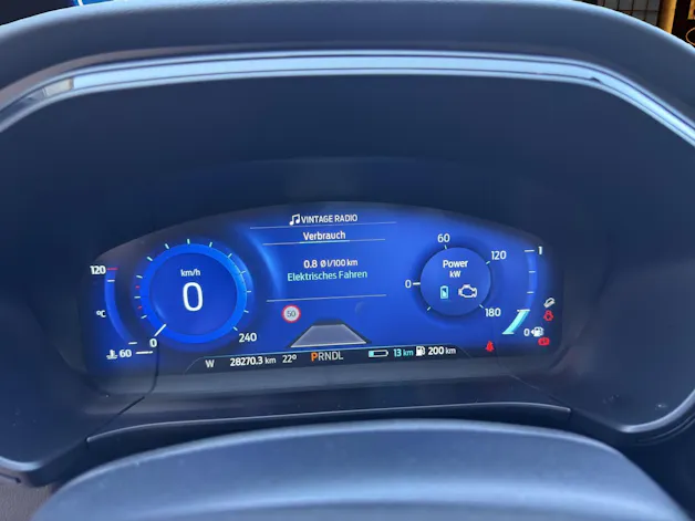 Ford Kuga 2.5i PHEV PLUG-IN-HYBRID 225 PS "Graphite Tech Edition" AUTOMAT