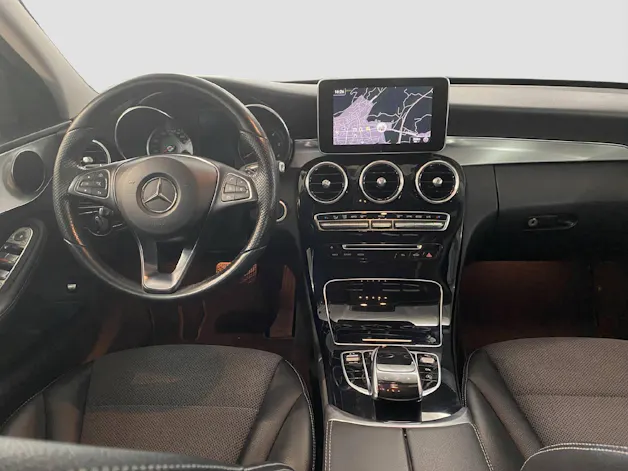 Mercedes-Benz C 220 d AMG Line