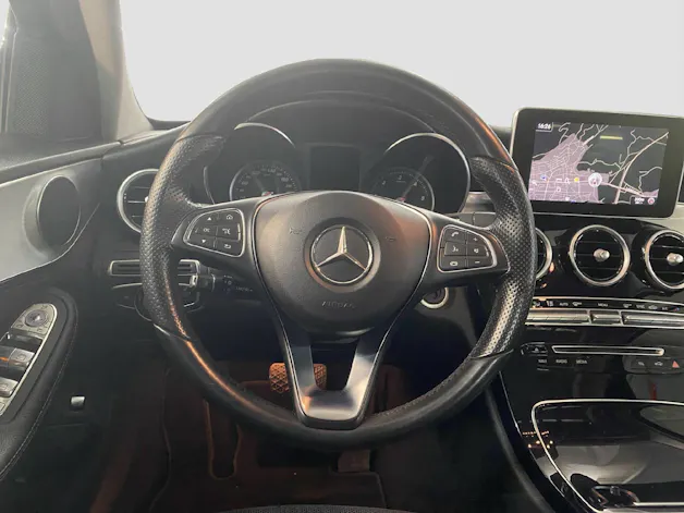 Mercedes-Benz C 220 d AMG Line