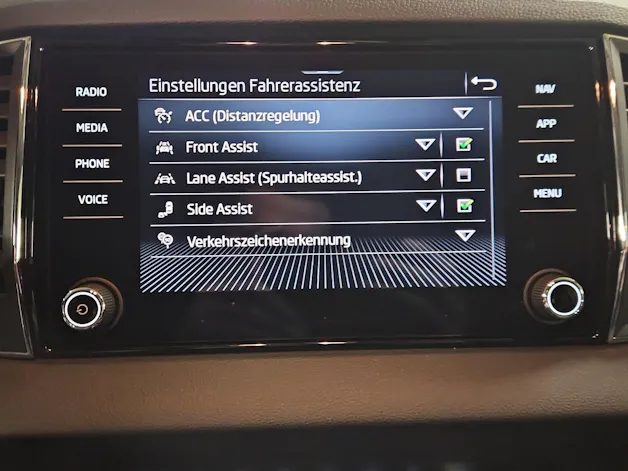Škoda Karoq 1.5 TSI ACT Clever DSG