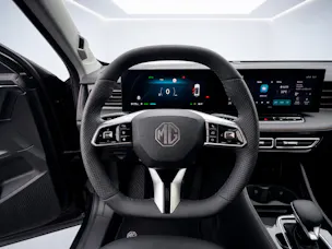 MG HS 1.5 T Hybrid+ Luxury *7 Jahre MG Garantie/150'000 km*