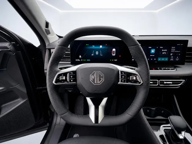 MG HS 1.5 T Hybrid+ Luxury *7 Jahre MG Garantie/150'000 km*