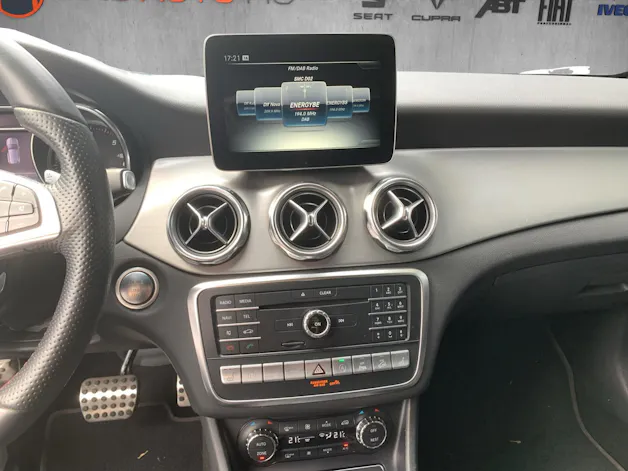 Mercedes-Benz GLA 200 CDI Swiss Star Edition AMG Line 4Matic 7G-DCT