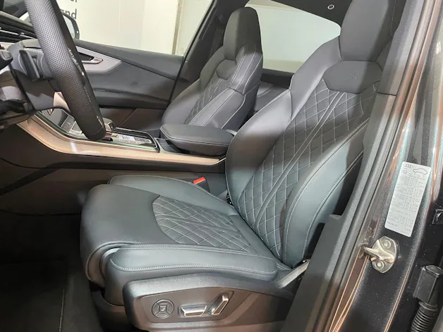 Audi Q7 SUV TDI quattro 210 kW S Line tiptronic