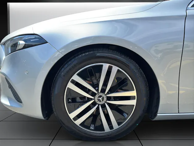 Mercedes-Benz A 180 Progressive