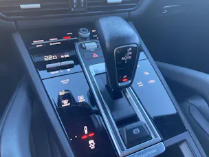 PORSCHE Cayenne Coupé Platinum Edition