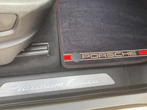 PORSCHE Cayenne Coupé Platinum Edition