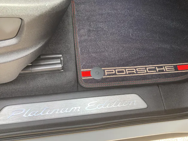 PORSCHE Cayenne Coupé Platinum Edition