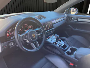 PORSCHE Cayenne Coupé Platinum Edition