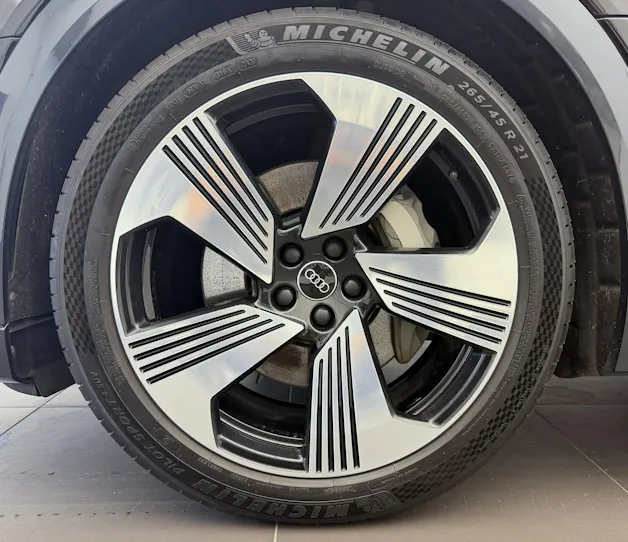 Audi e-tron 55 quattro