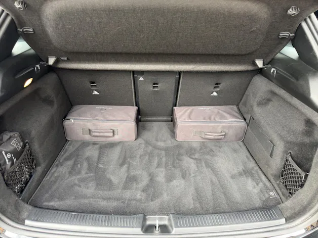 Mercedes-Benz B 250 e AMG Line