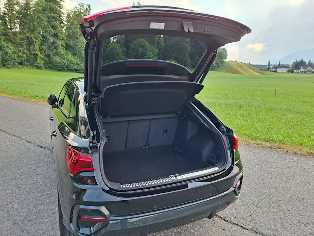 Audi Q3 Sportback 35 TFSI Attraction S-tronic *inkl. Garantie+Servicepaket+S-Line*