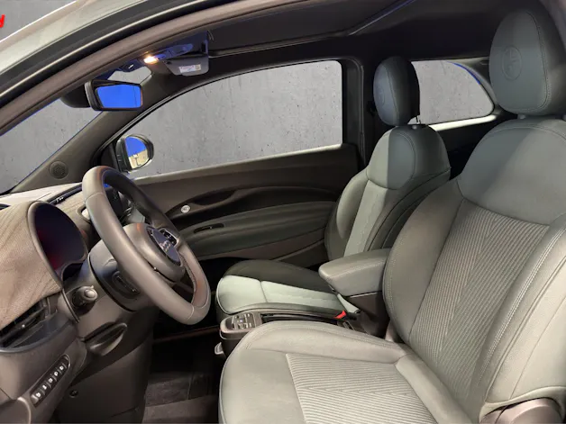 Fiat 500 electric 87 kW Armani
