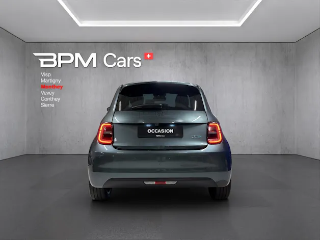 Fiat 500 electric 87 kW Armani