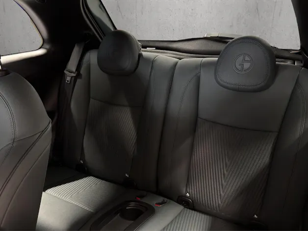 Fiat 500 electric 87 kW Armani