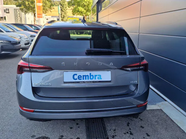 Škoda Octavia Combi 2.0 TSI Ambition DSG 4x4