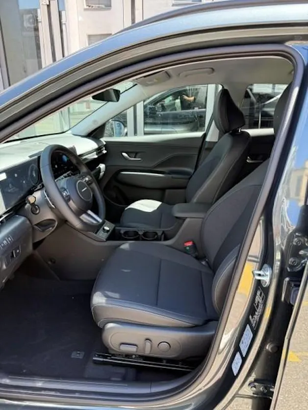 HYUNDAI Kona 65,4 kWh Electric Amplia