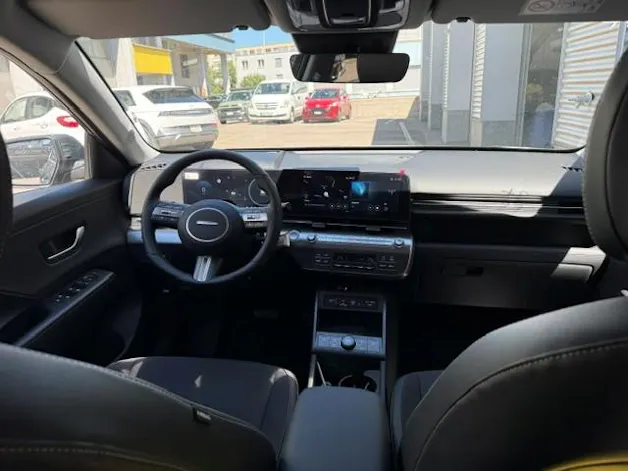 HYUNDAI Kona 65,4 kWh Electric Amplia