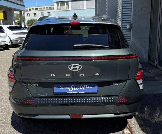 HYUNDAI Kona 65,4 kWh Electric Amplia