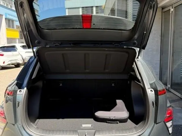HYUNDAI Kona 65,4 kWh Electric Amplia