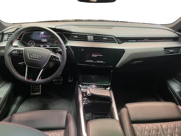 Audi Q8 55 e-tron Black Edition quattro