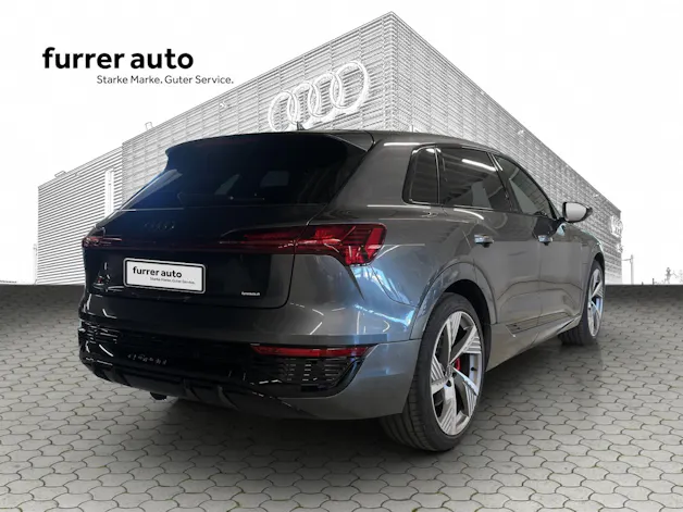 Audi Q8 50 e-tron Black Edition quattro