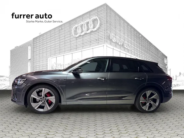 Audi Q8 55 e-tron Black Edition quattro
