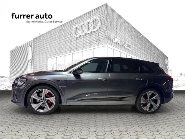 Audi Q8 55 e-tron Black Edition quattro