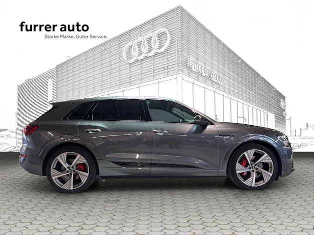 Audi Q8 55 e-tron Black Edition quattro