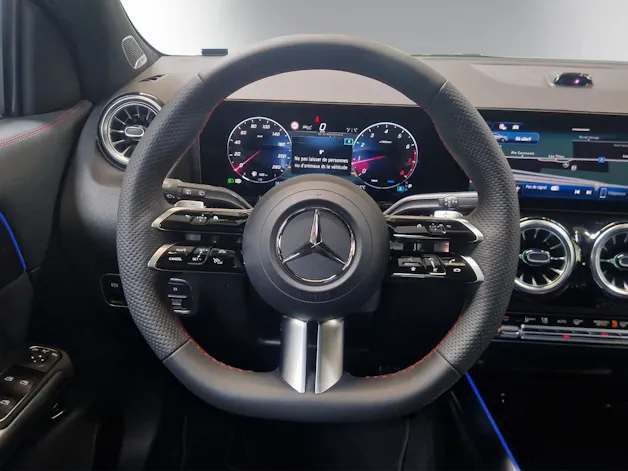Mercedes-Benz GLA 220 4Matic 8G-DCT
