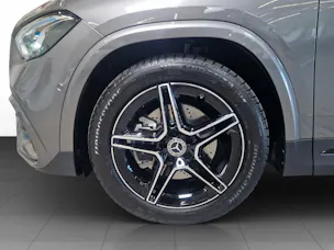 Mercedes-Benz GLA 220 4Matic 8G-DCT