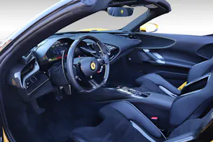 Ferrari SF90 Spider