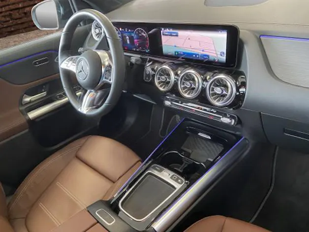 Mercedes-Benz GLA 200 7G-DCT