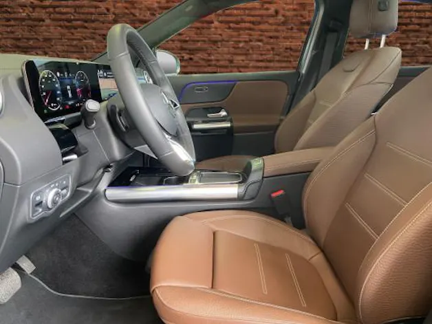 Mercedes-Benz GLA 200 7G-DCT