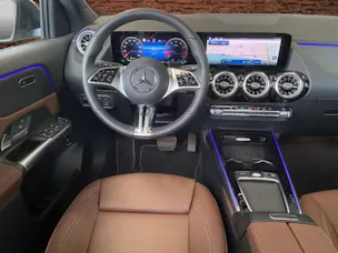 Mercedes-Benz GLA 200 7G-DCT