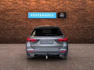 Mercedes-Benz GLA 200 7G-DCT