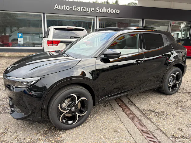 Alfa Romeo Junior 1.2 48V Hybrid Q4