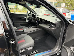 Alfa Romeo Junior 1.2 48V Hybrid Q4