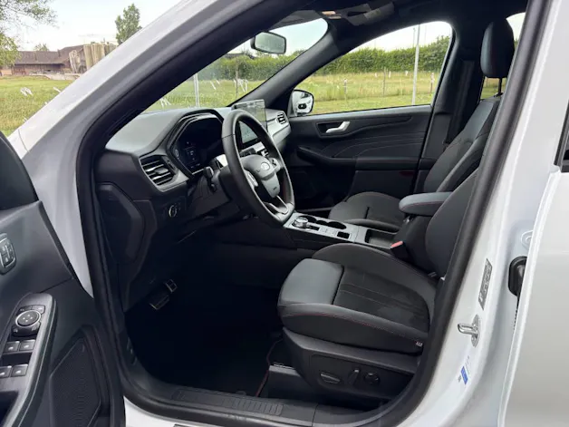 Ford Kuga 2.5 Hybrid ST-Line X 4x4